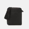 Pier One Schoudertas - Black 1 Pier One Schoudertas - Black -Pier One d389474116ab40cba25ba06b21780118