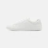 Pier One Sneakers Laag - White 1 Pier One Sneakers Laag - White -Pier One d4050bb8bb9b448591d7489338943ac1