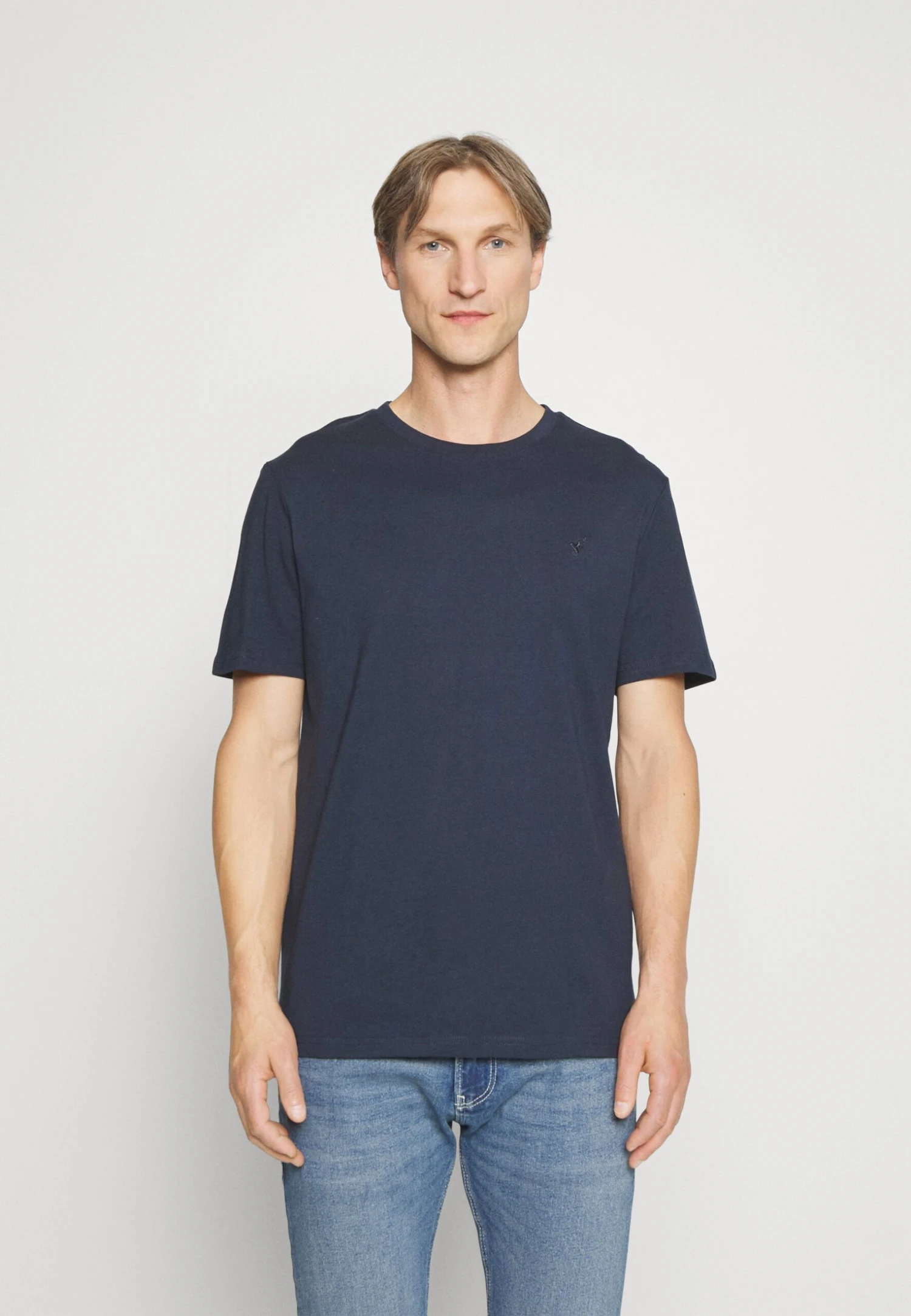 Pier One 3 Pack - T-Shirt Basic - Dark Blue/Beige/Dark Brown 6 Pier One 3 Pack - T-Shirt Basic - Dark Blue/Beige/Dark Brown - Afbeelding 4
