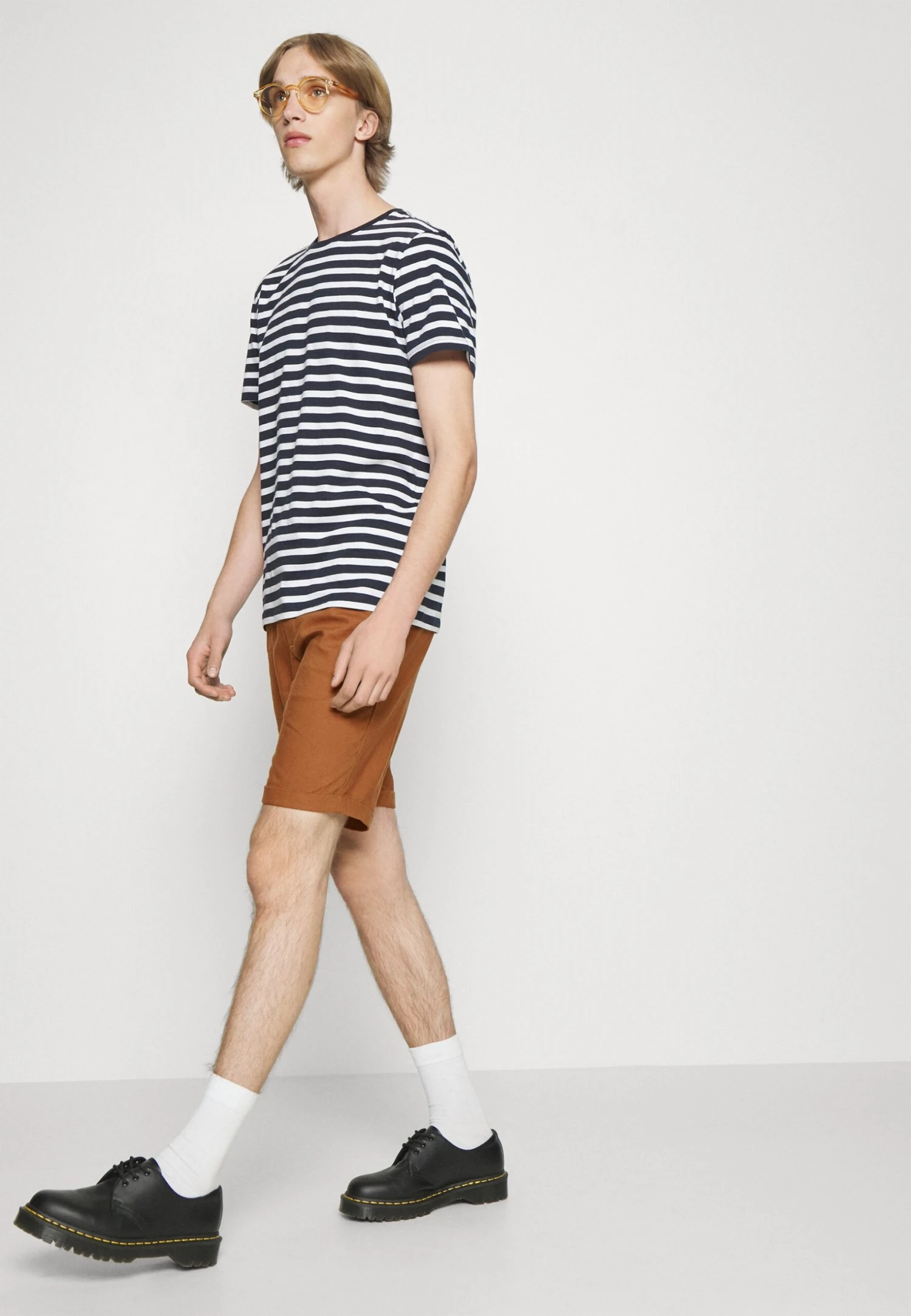 Pier One Linen Blend Drawcord Shorts- Shorts - Brown 6 Pier One Linen Blend Drawcord Shorts- Shorts - Brown - Afbeelding 4