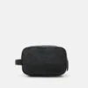 Pier One Unisex - Toilettas - Black 1 Pier One Unisex - Toilettas - Black -Pier One d70b5b67d9e047e5a830344a32fbe706
