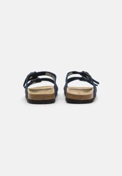 Pier One Leather Unisex - Pantoffels - Dark Blue 10 Pier One Leather Unisex - Pantoffels - Dark Blue -Pier One da33a588f79e41689070347f7f39734f