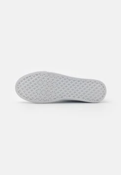 Pier One Unisex - Sneakers Laag - White 12 Pier One Unisex - Sneakers Laag - White -Pier One da3f7ce8c8854c11a58820b385281060