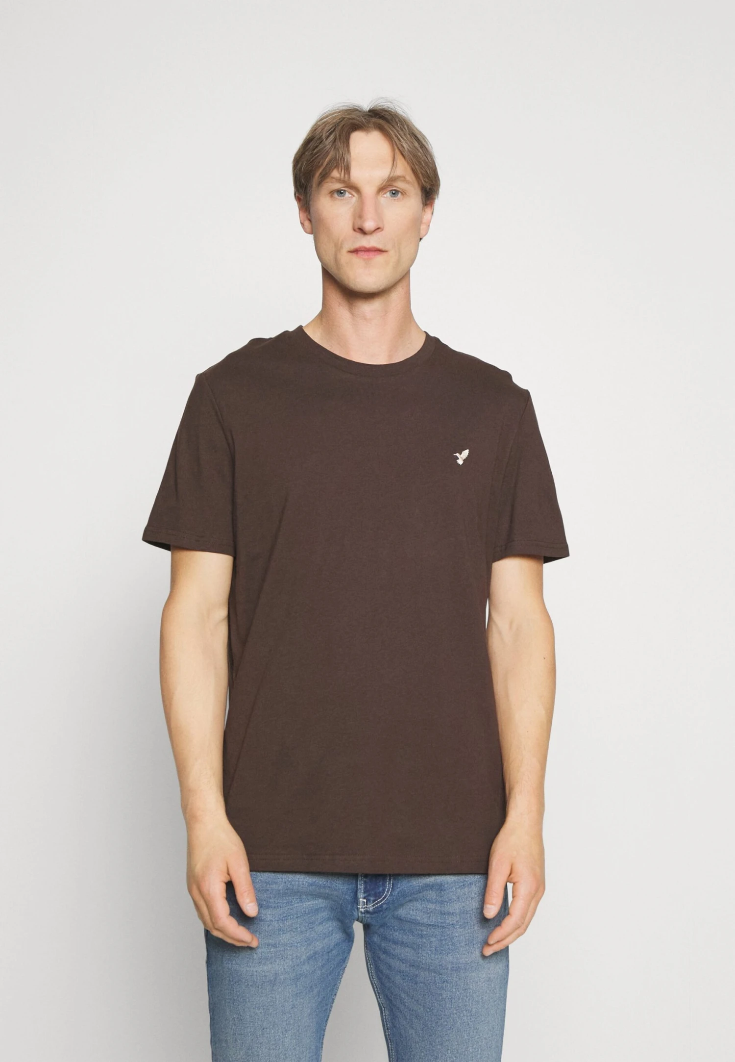 Pier One 3 Pack - T-Shirt Basic - Dark Blue/Beige/Dark Brown 7 Pier One 3 Pack - T-Shirt Basic - Dark Blue/Beige/Dark Brown - Afbeelding 5