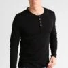 Pier One Longsleeve - Black 2 Pier One Longsleeve - Black -Pier One e058243a8e774966b0e6878733b2791a