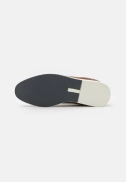 Pier One Sportieve Veterschoenen - Cognac/White 12 Pier One Sportieve Veterschoenen - Cognac/White -Pier One e0cdaa0a65b6449492d2b6287d15214a