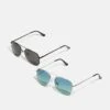 Pier One 2 Pack - Zonnebril - Black/Blue 1 Pier One 2 Pack - Zonnebril - Black/Blue -Pier One e0eac7f8f57c4585b786e354fd010712