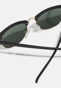 Pier One Unisex - Zonnebril - Black/Green 8 Pier One Unisex - Zonnebril - Black/Green -Pier One e1f96fdeaeb540b5afa394ab48bca716