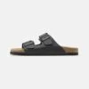 Pier One Leather Unisex - Muiltjes - Black 1 Pier One Leather Unisex - Muiltjes - Black -Pier One e64e8642c35c432aa94ab6101a95f4d5