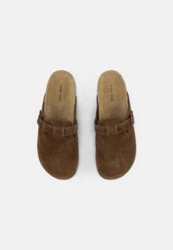 Pier One Leather Unisex - Pantoffels - Brown 10 Pier One Leather Unisex - Pantoffels - Brown -Pier One e81ec10b1baa426098f203c956f22c98