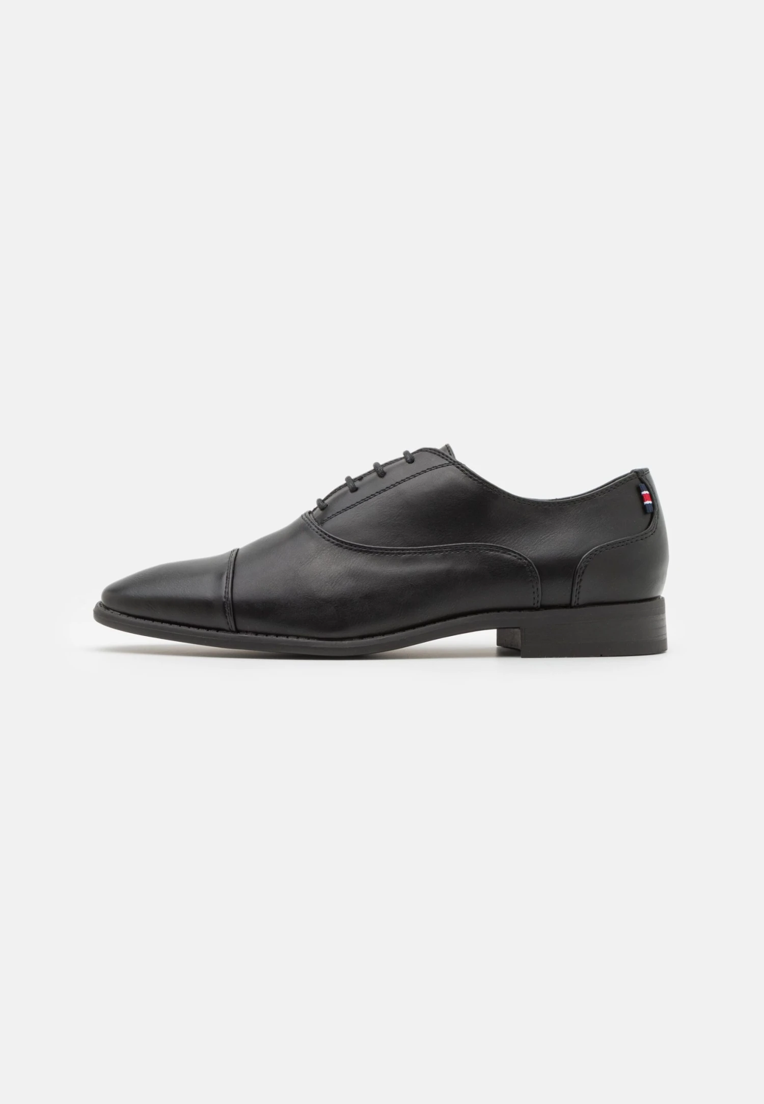 Pier One Unisex - Sportieve Veterschoenen - Black 3 Pier One Unisex - Sportieve Veterschoenen - Black