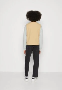 Pier One Bodywarmer - Tan 10 Pier One Bodywarmer - Tan -Pier One e9a6176c9ccb486a93469afcd3f1f0b2