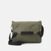 Pier One Schoudertas - Olive 2 Pier One Schoudertas - Olive -Pier One ea7ece9aa6274549a96a7945f523d030