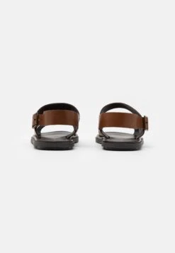Pier One Unisex - Sandalen - Cognac 14 Pier One Unisex - Sandalen - Cognac -Pier One ed3d519e48174b4c9467bf5c1040dcab