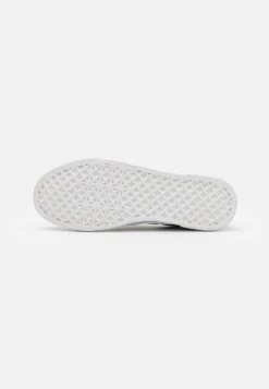 Pier One Unisex - Sneakers Laag - Grey 12 Pier One Unisex - Sneakers Laag - Grey -Pier One ed4268ce701f49ca9d59d86f70427197