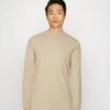 Pier One Poloshirt - Beige 2 Pier One Poloshirt - Beige -Pier One f0cc98439c70428b8b8a2e26b8d3c0cb