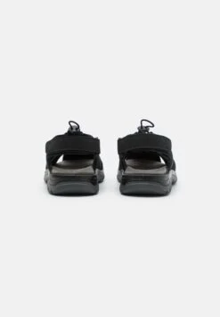 Pier One Leather - Outdoorsandalen - Black 10 Pier One Leather - Outdoorsandalen - Black -Pier One f1e40d4d3ff349cc823e8e096bd7fd9e