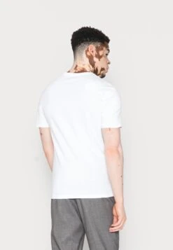 Pier One 10 Pack - T-Shirt Basic - White/Black 10 Pier One 10 Pack - T-Shirt Basic - White/Black -Pier One f37cee4843194d12b84b871b6ede8697