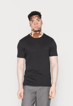Pier One 10 Pack - T-Shirt Basic - White/Black 11 Pier One 10 Pack - T-Shirt Basic - White/Black -Pier One f5d7fc2055fa45b4b17c707066e9aedf