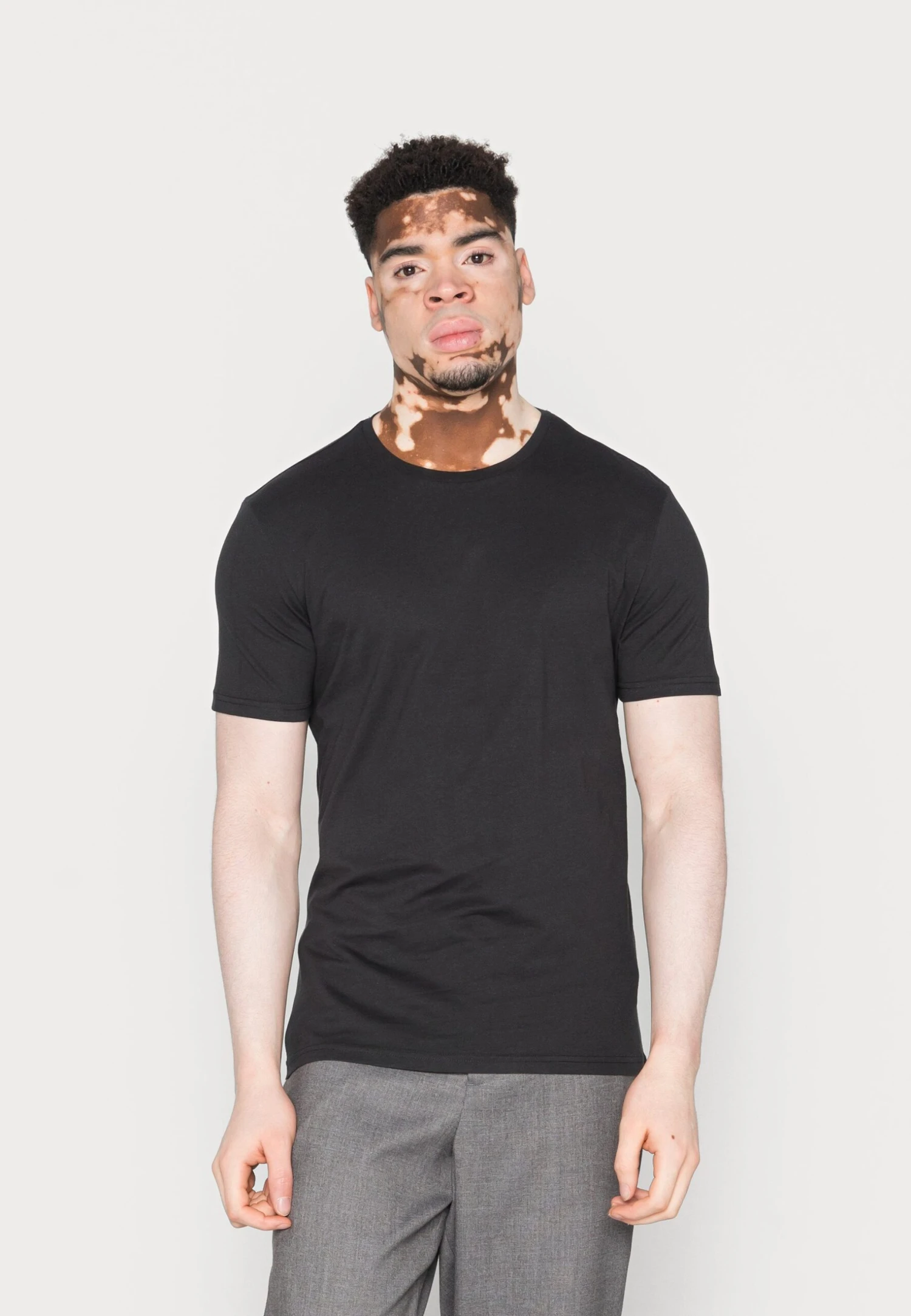 Pier One 10 Pack - T-Shirt Basic - White/Black 6 Pier One 10 Pack - T-Shirt Basic - White/Black - Afbeelding 4