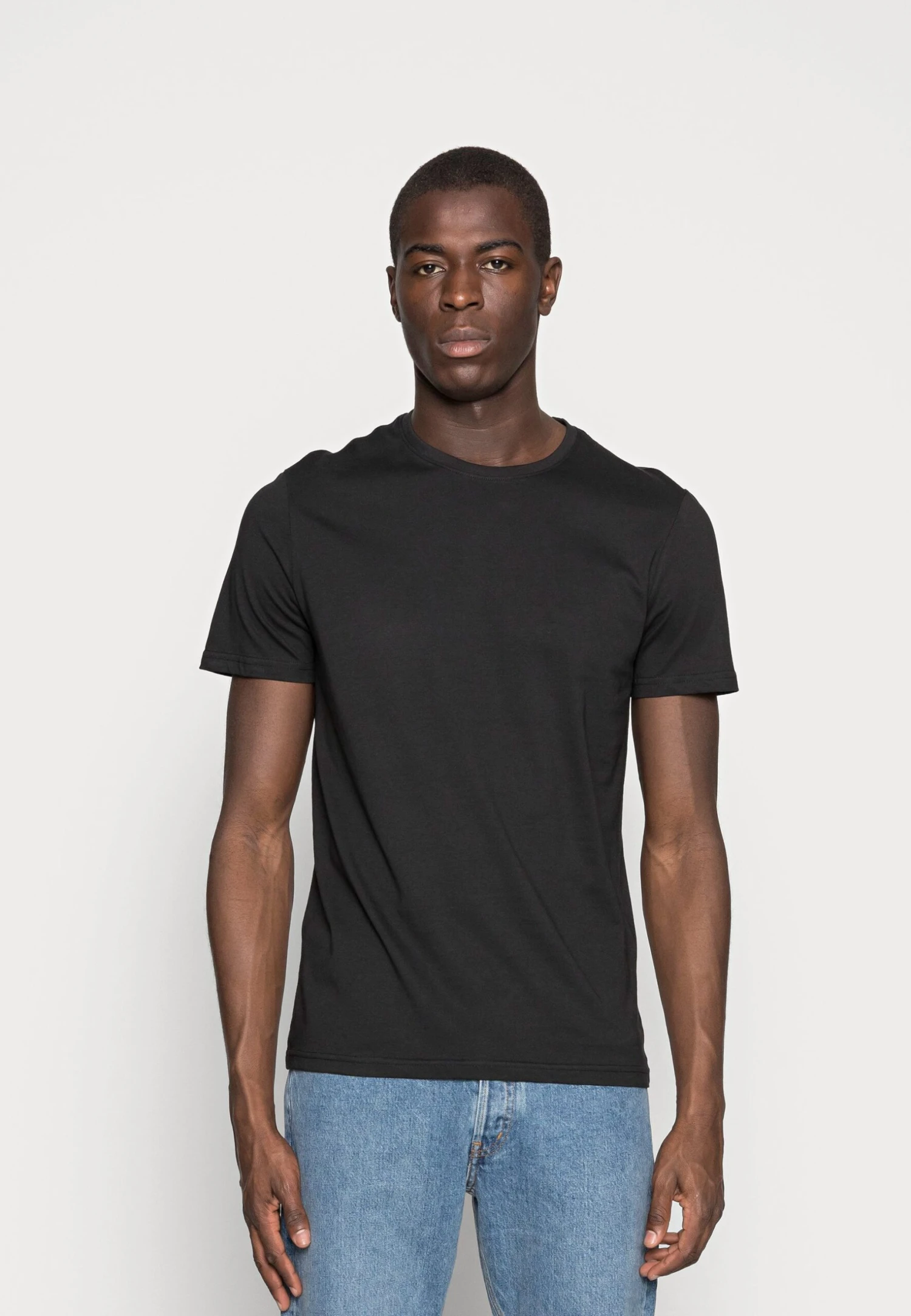 Pier One 3 Pack - T-Shirt Basic - Black/Grey/Green 6 Pier One 3 Pack - T-Shirt Basic - Black/Grey/Green - Afbeelding 4