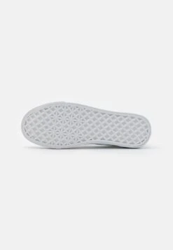 Pier One Unisex - Sneakers Laag - White 12 Pier One Unisex - Sneakers Laag - White -Pier One fb9f1eb462204fa4af76aa2dd3442b50