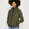 Pier One Regenjas - Olive 2 Pier One Regenjas - Olive -Pier One fe480f914e9c4189ab8273cc70688356