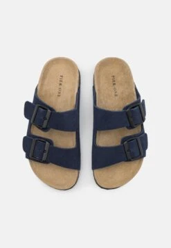 Pier One Leather Unisex - Pantoffels - Dark Blue 11 Pier One Leather Unisex - Pantoffels - Dark Blue -Pier One feb43abb471d45779a9fed9dbe6c4c2c